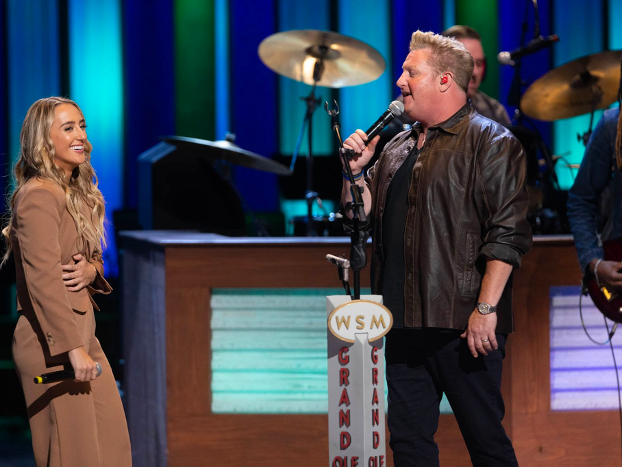 ASHLEY COOKE MAKES BREATHTAKING DEBUT AT THE GRAND OLE OPRY | Ashley Cooke